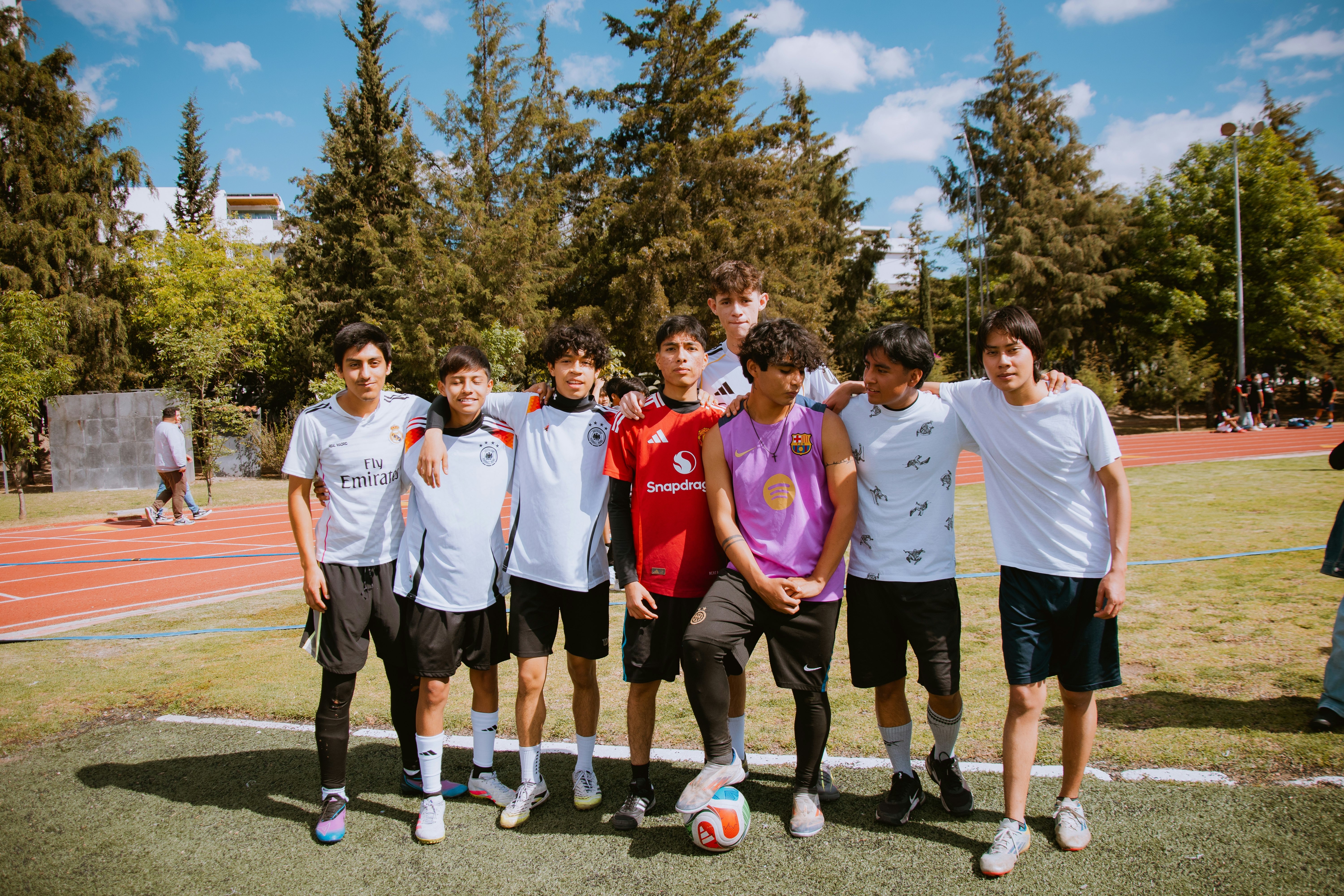 芝加哥小熊球星萨姆·索萨达成生涯 500 轰，成为多米尼加棒球的民族英雄